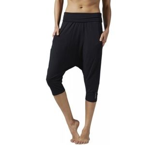 Reebok Black Capri Pant - Size M